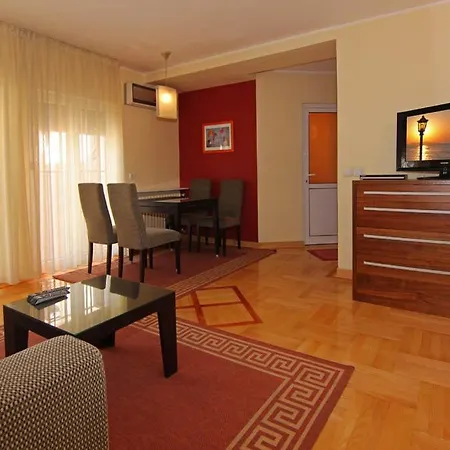Central Apartments Apartment