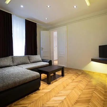 Central Apartments Apartment